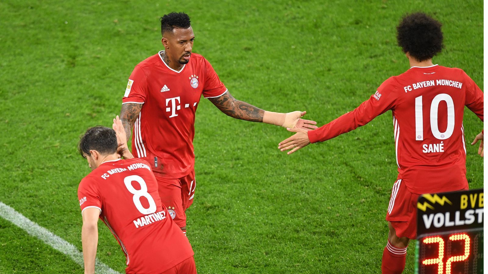 
                <strong>Das sind die Wechsel-Optionen von Jerome Boateng</strong><br>
                Daher wird er wohl im kommenden Sommer relativ leicht einen neuen Klub finden, auch weil Boateng sich zuletzt in starker Form präsentiert hat. ran.de zeigt die möglichen Wechseloptionen für Jerome Boateng. 
              