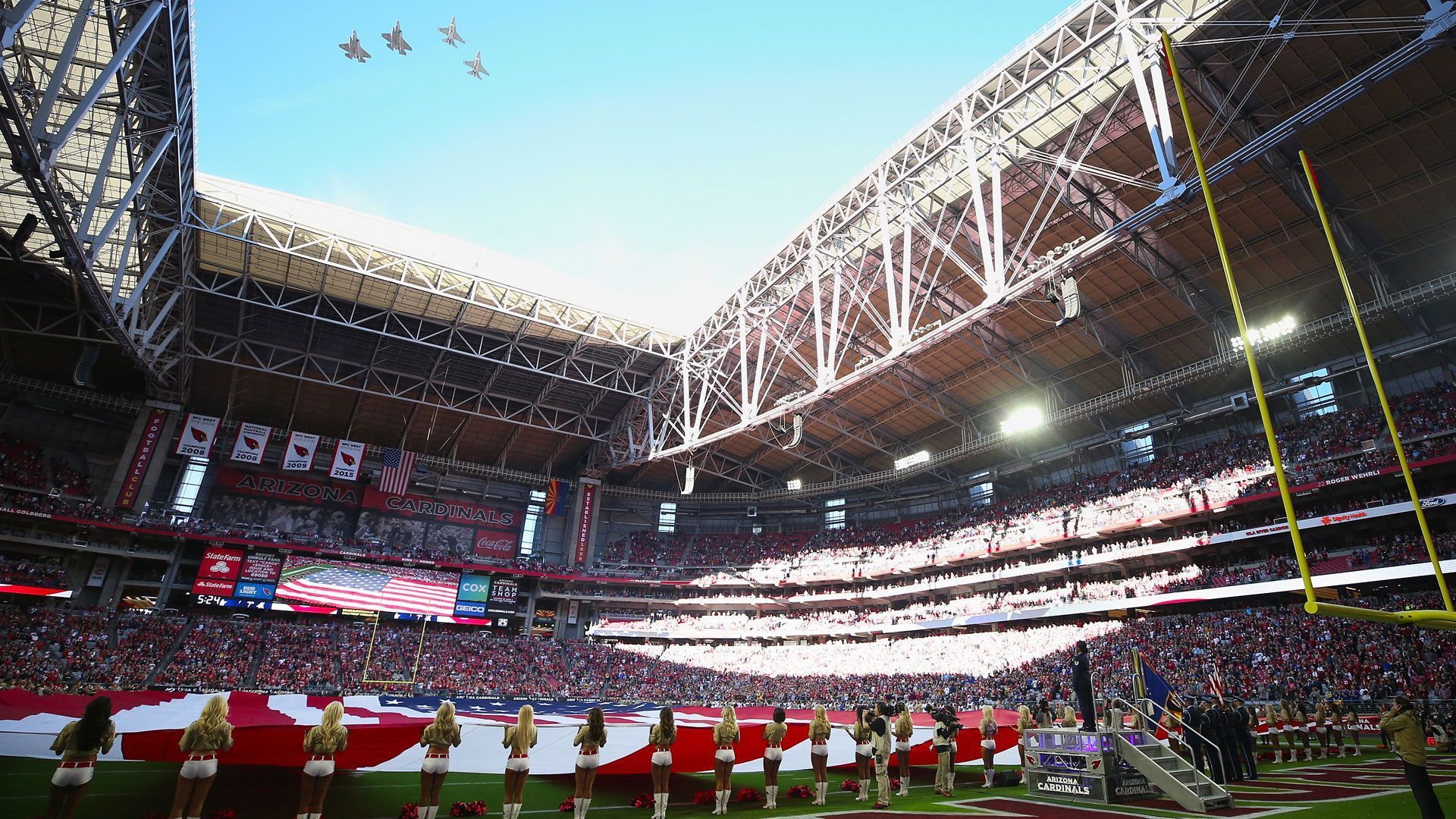 
                <strong>Platz 25 (geteilt): Arizona Cardinals</strong><br>
                &#x2022; Stadion: State Farm Stadium<br>&#x2022; Preis für ein kleines Bier: 6,50 Dollar <br>
              