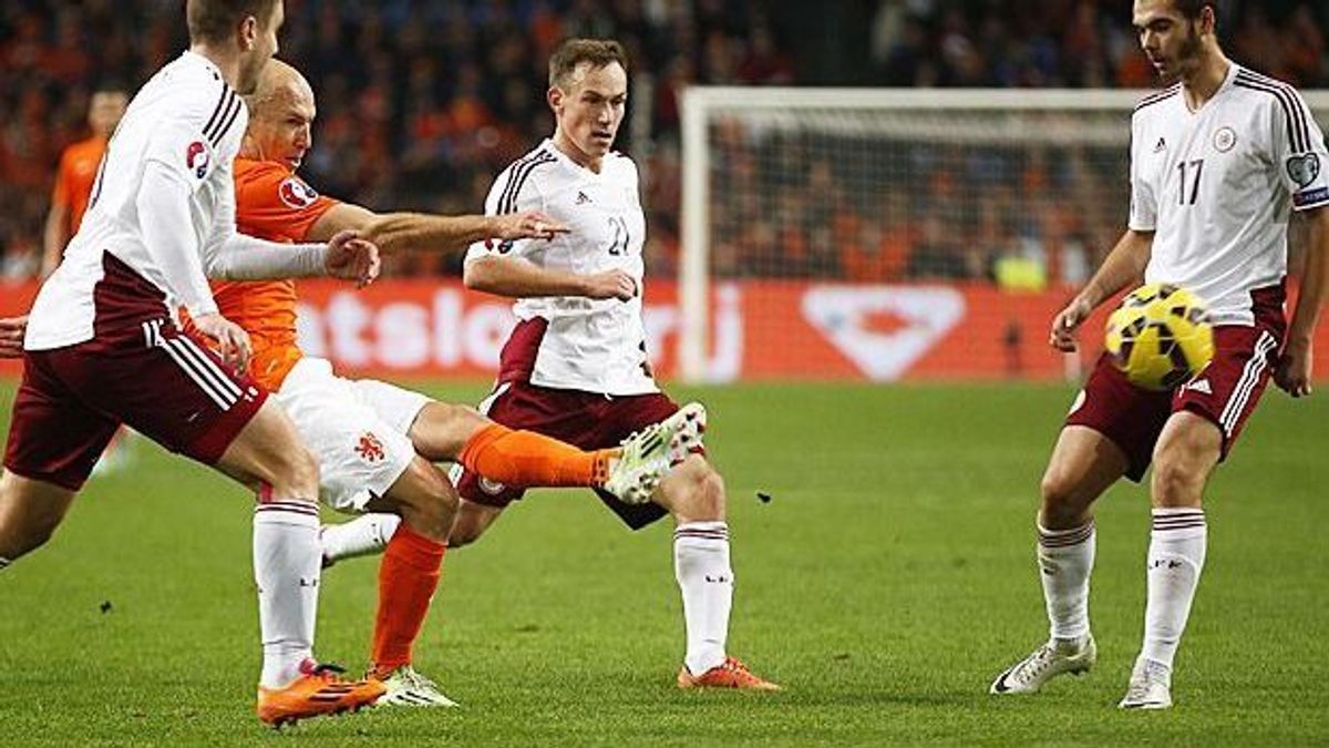 Arjen Robben Niederlande Lettland Tor