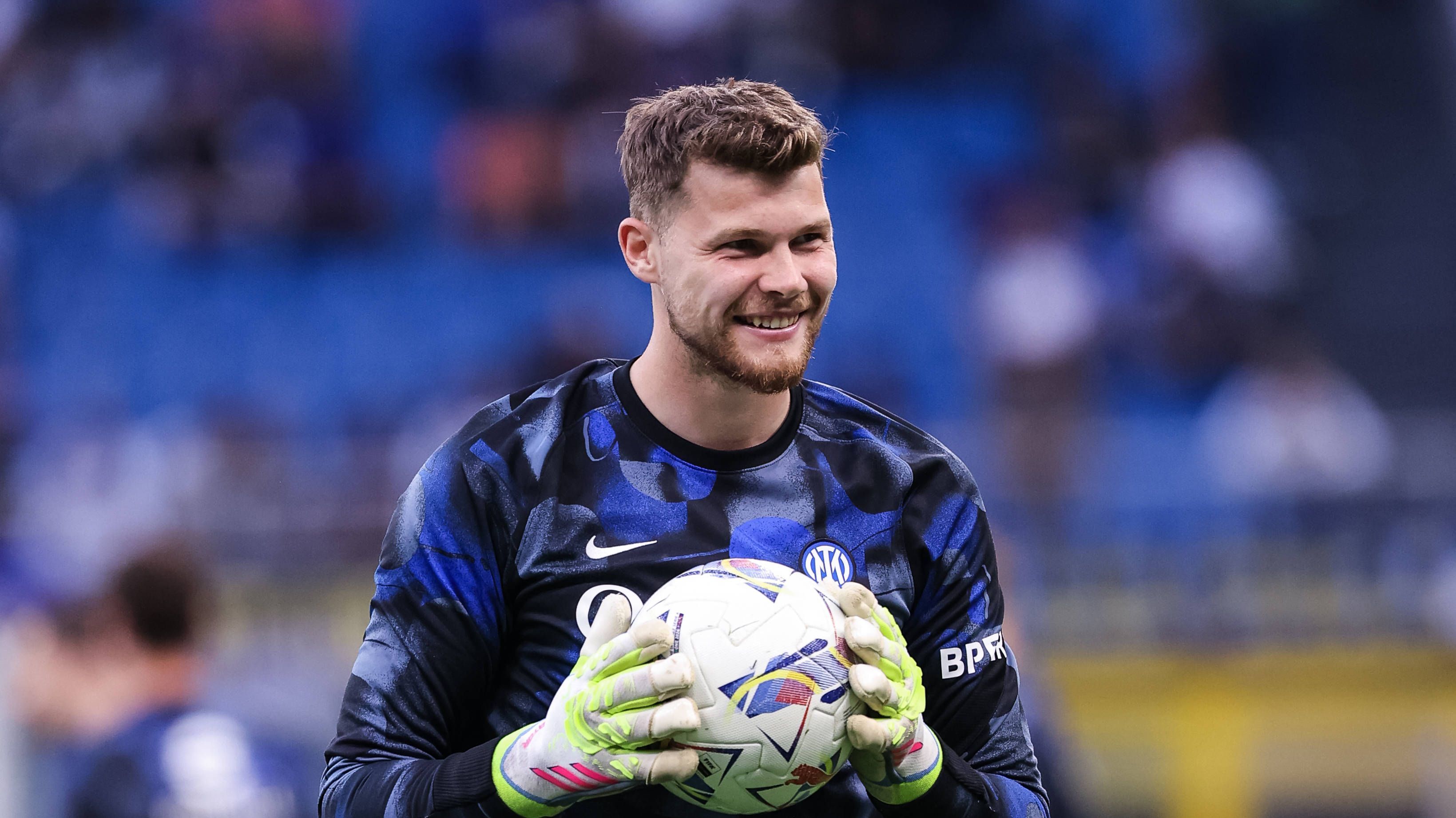 <strong>Josep Martinez (Inter Mailand)</strong><br>Ersatz-Torwart Josep Martinez haben die wenigsten auf dem Schirm. Doch auch der Keeper hat eine Bundesliga-Vergangenheit. Für Mailand kommt der Spanier bisher auf einen Champions-League-Einsatz, fünf Liga- sowie vier Pokalspiele. Die Parallelen: Auch in der Bundesliga gehörte er nie zum Stammpersonal.