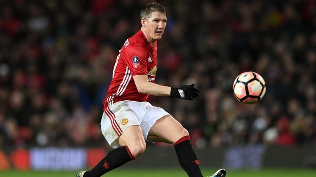 
                <strong>Mittelfeld - Bastian Schweinsteiger (Chicago Fire)</strong><br>
                Mittelfeld - Bastian Schweinsteiger (Chicago Fire)
              