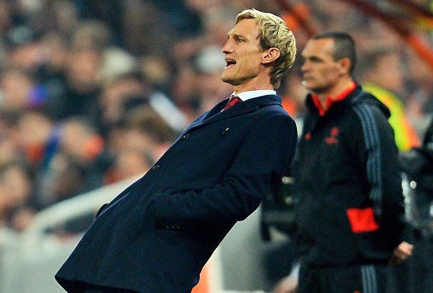 
                <strong>Schachtjor Donezk - Bayer Leverkusen 0:0</strong><br>
                Ein Finne in Schieflage: Das Team von Sami Hyypiä legt nach dem Seitenwechsel zu und kommt ebenfalls zu einigen guten Chancen. Am Ende bleibt es aber beim 0:0. Damit hat Leverkusen weiterhin glänzende Aussichten auf das Weiterkommen
              