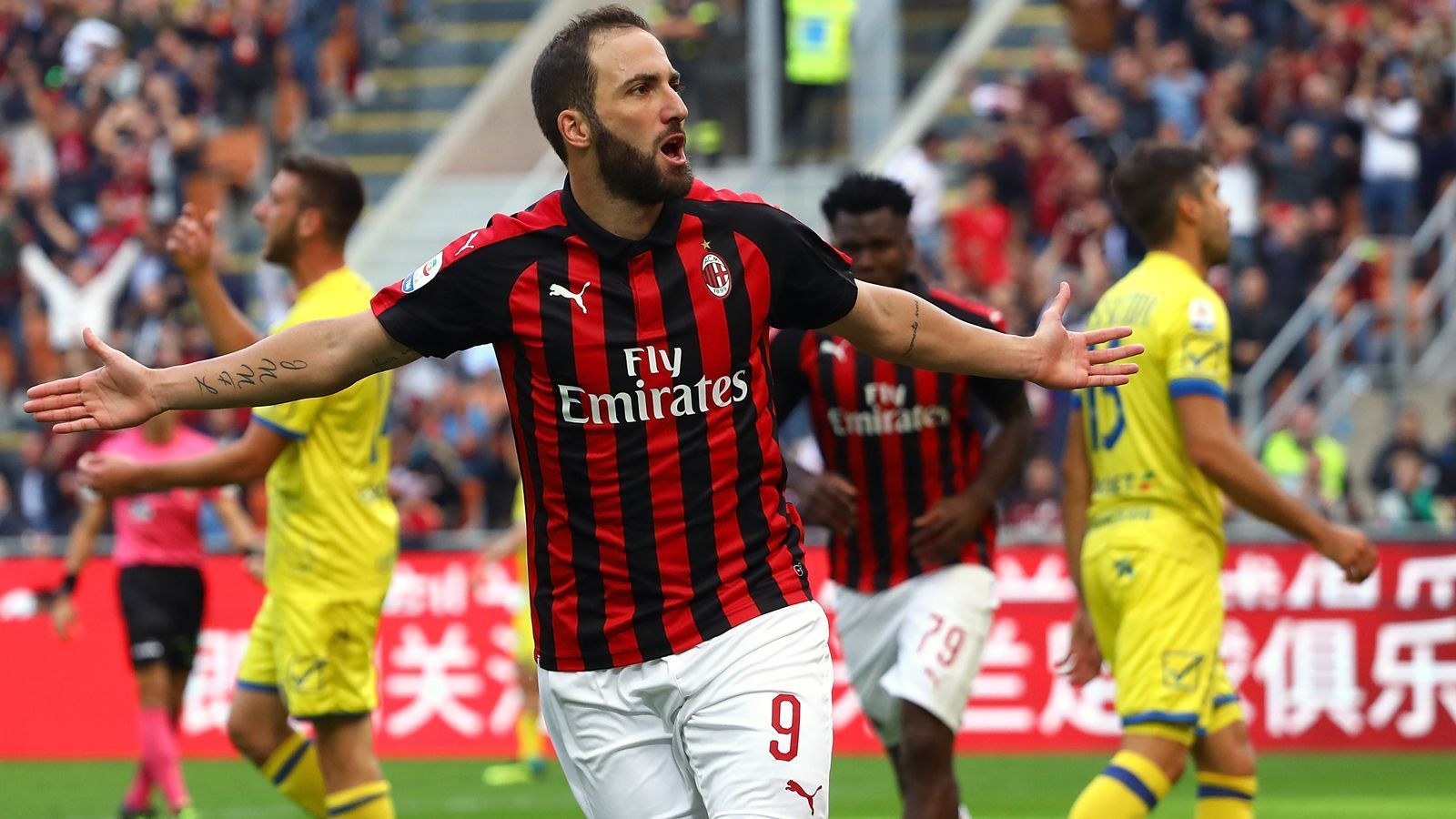 
                <strong>Platz 5 - Gonzalo Higuain (AC Milan/Italien)</strong><br>
                Liga-Tore 2018/19: 4Liga-Einsätze 2018/19: 5Torquote: 0,8/SpielPosition: Mittelstürmer
              