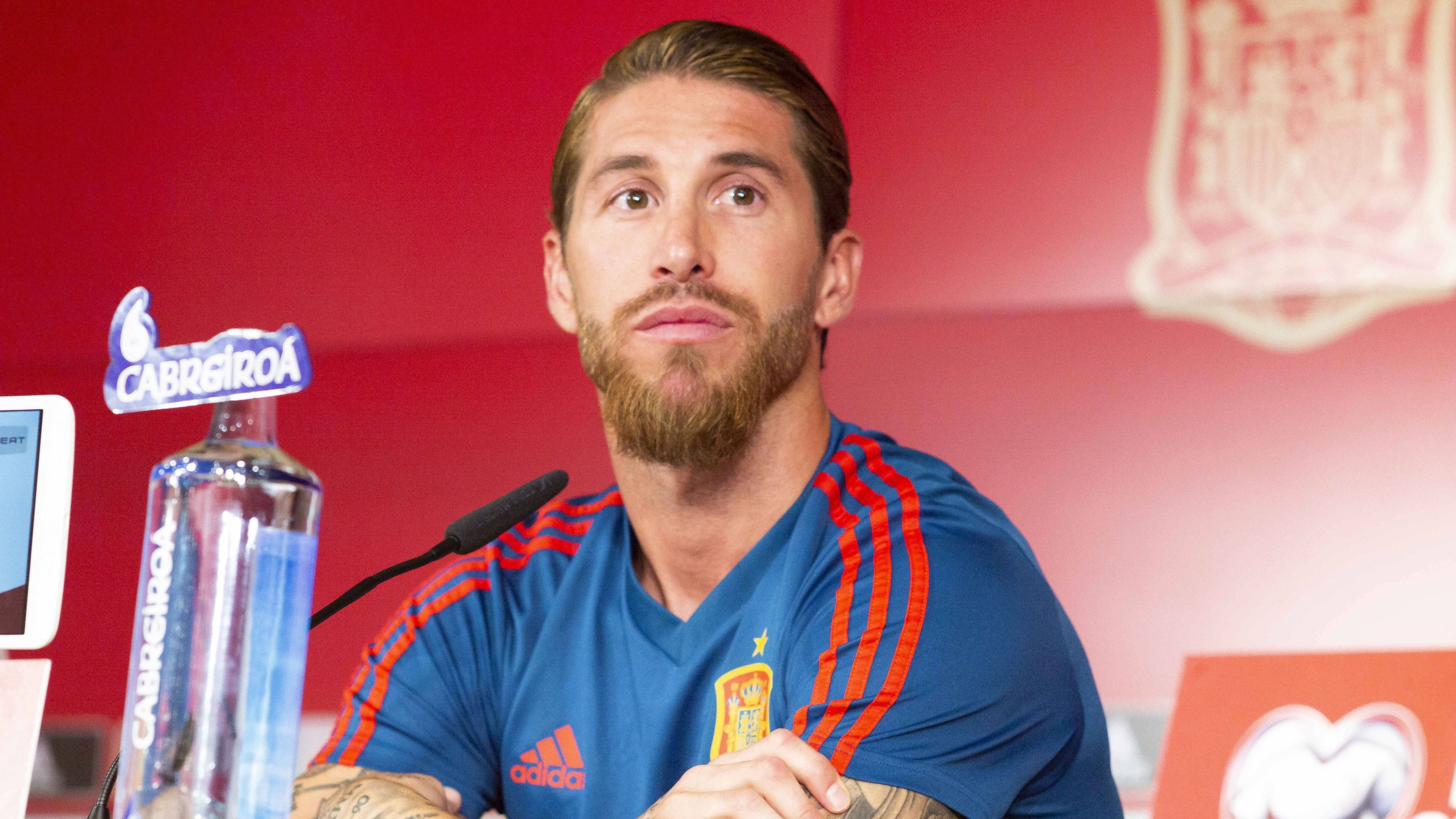 
                <strong>Sergio Ramos im Wandel</strong><br>
                ... und länger ...
              