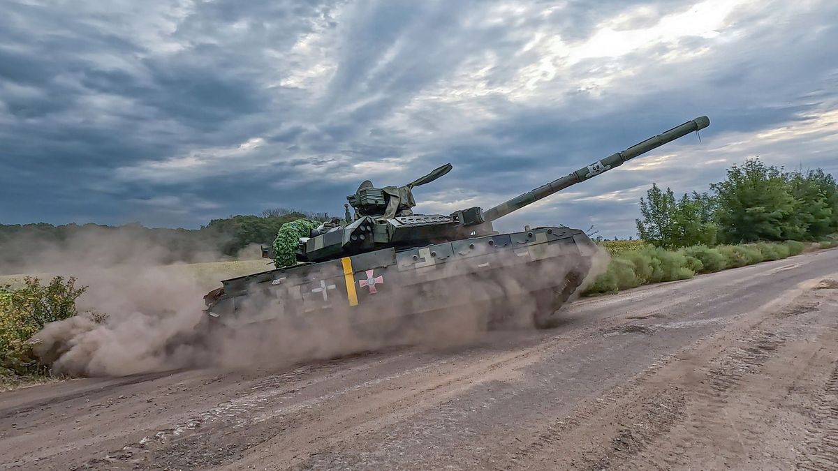 Der von der ukrainischen dritten Panzerbrigade veröffentlichte T-84 Oplot Panzer.