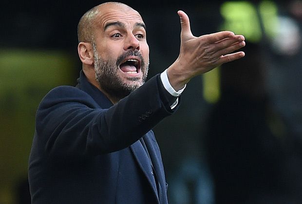 
                <strong>Pep Guardiola mit Sieg-Rekord</strong><br>
                Bayern-Coach Pep Guardiola stellt mit dem Sieg beim BVB einen neuen Bundesliga-Rekord auf. Bei seinem 61. Bundesliga-Spiel als Trainer gelingt seiner Mannschaft der 50. Sieg. Bisheriger Rekordtrainer war Udo Lattek. 1972 feierte er in seinem 78. Spiel den 50. Erfolg.
              