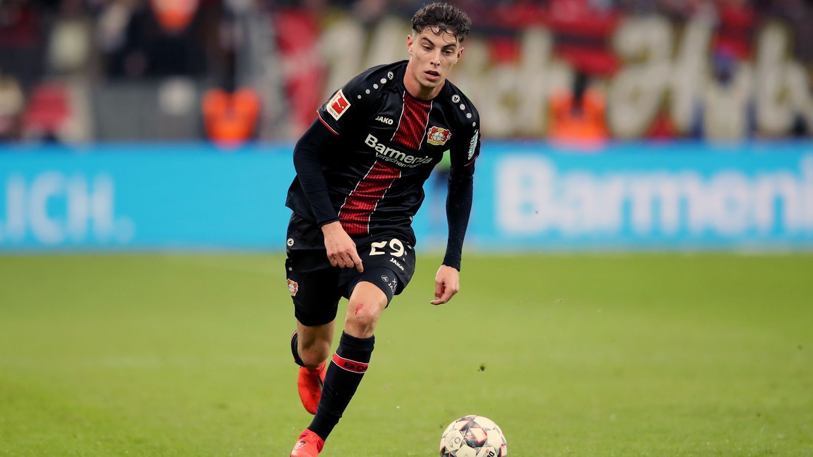 
                <strong>Bayer Leverkusen</strong><br>
                Kai Havertz (19 Jahre, Mittelfeld)Transferwert: 58 Millionen EuroVertrag bis: 2022
              