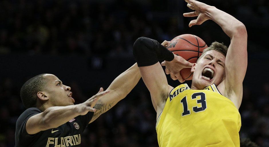 
                <strong>Das ist Moritz Wagner</strong><br>
                Moritz Wagner wurde am 26. April 1997 in Berlin geboren, der 20-Jährige ist 2,11 Meter groß und knapp 108 Kilogramm schwer. Wagner spielt Power Forward und stammt aus der Jugendabteilung von ALBA Berlin. Im Alter von 17 Jahren gab er 2014 für den Hauptstadtklub sein Debüt in der BBL und kam auch in der Euroleague zum Einsatz.
              