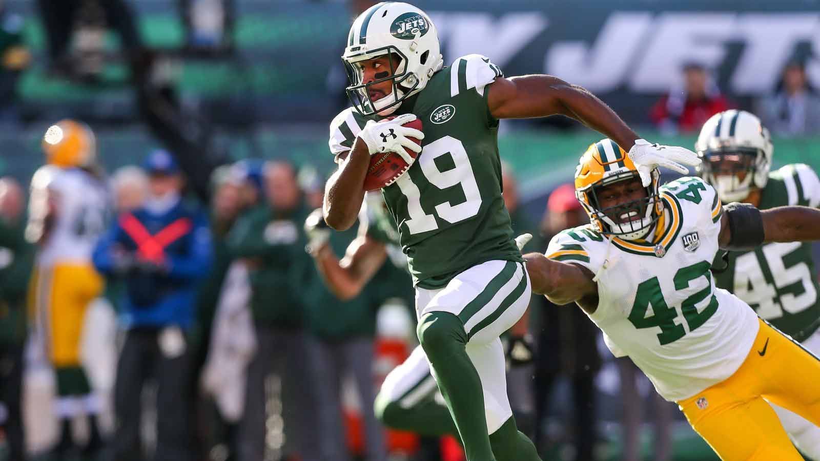 
                <strong>Kick Returner</strong><br>
                First Team: Andre Roberts (New York Jets)Second Team: Cordarrelle Patterson (New England Patriots)
              