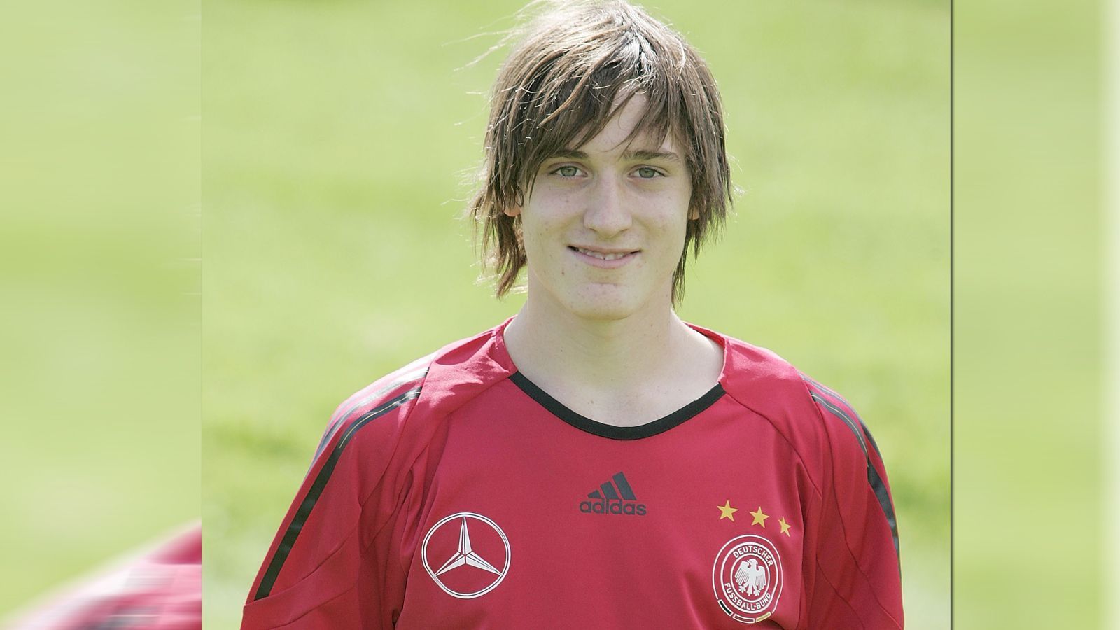 
                <strong>Sebastian Rudy</strong><br>
                Sebastian Rudy mit 17 Jahren. Wir lassen das mal unkommentiert so stehen.
              