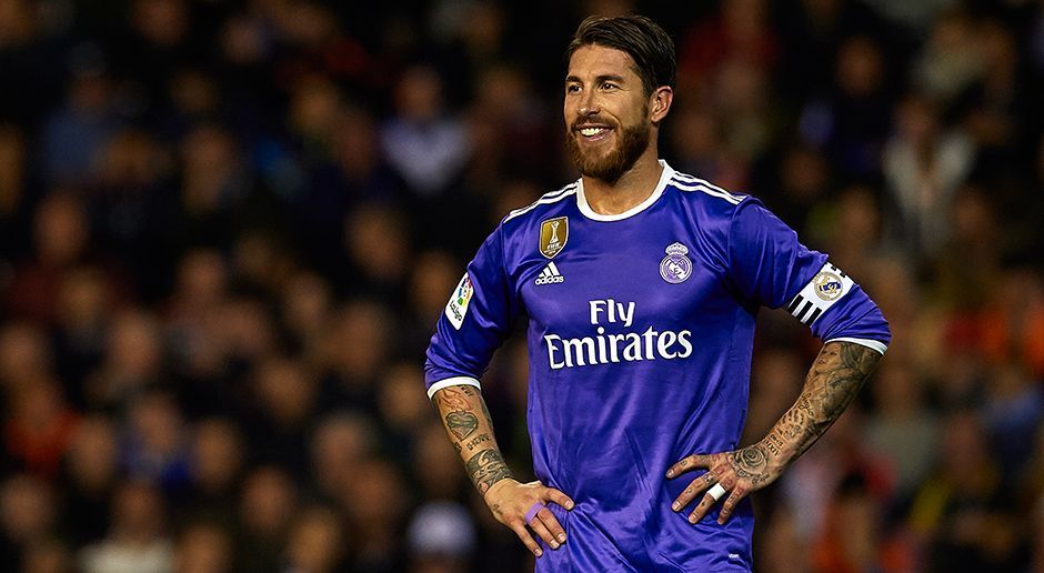 
                <strong>Abwehr: Sergio Ramos</strong><br>
                Real Madrid
              