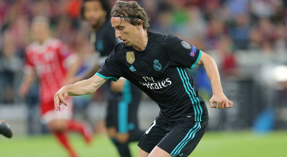 
                <strong>Luka Modric (Real Madrid)</strong><br>
                Der kroatische Achter rückt immer wieder nach vorne, um Bayern schon früh im Spielaufbau zu stören. Läuft und ackert viel und spielt in der ersten Hälfte keinen einzigen Fehlpass. ran-Note: 2
              