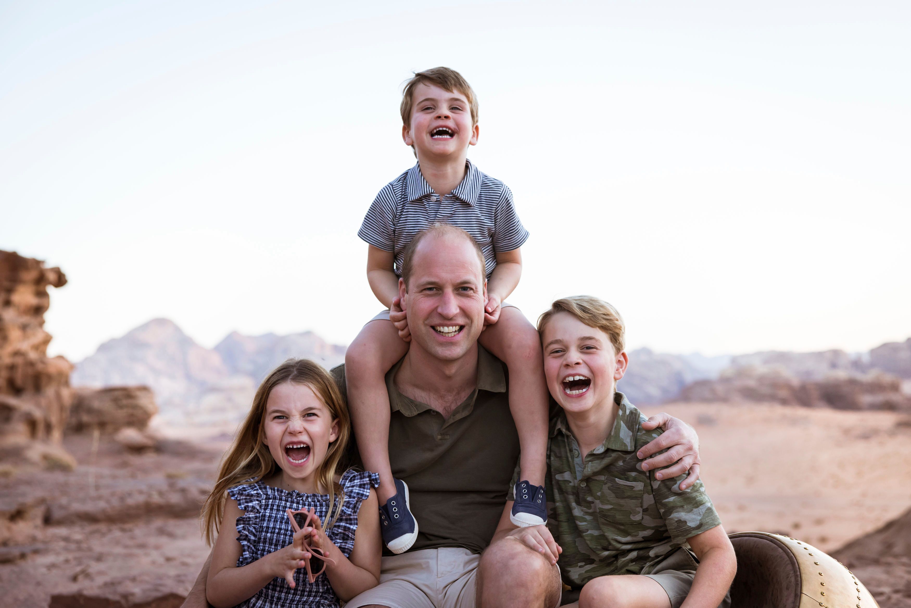 Prinz William mit seinen Kindern Prinz George, Prinzessin Charlotte und Prinz Louis