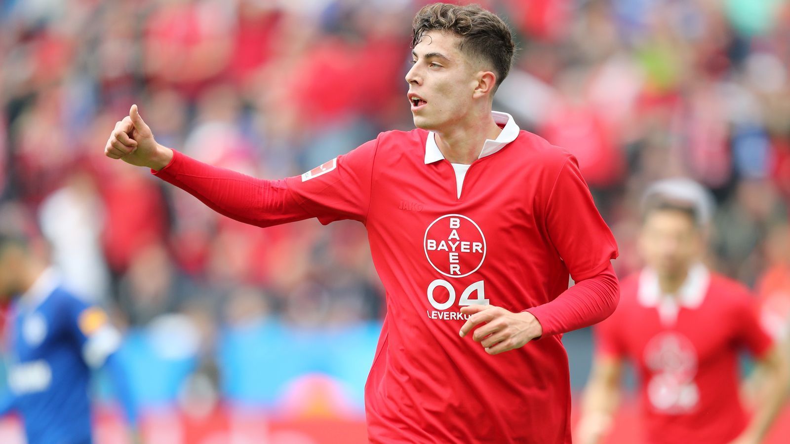 
                <strong>Bundesliga-Rekorde: Kai Havertz der große Experte für das 1:0</strong><br>
                Leverkusens Kai Havertz ist mit seinen 19 Jahren schon Leistungsträger bei Bayer und bringt sein Team mit wichtigen Toren regelmäßig auf Kurs. Mit seinem Treffer gegen Schalke 04 am 33. Spieltag erzielte der Nationalspieler schon zum achten Mal in der laufenden Saison das wichtige 1:0 - so oft, wie kein anderer Bundesliga-Akteur in der Saison 2018/19. (Quelle: Optafranz/twitter) 
              