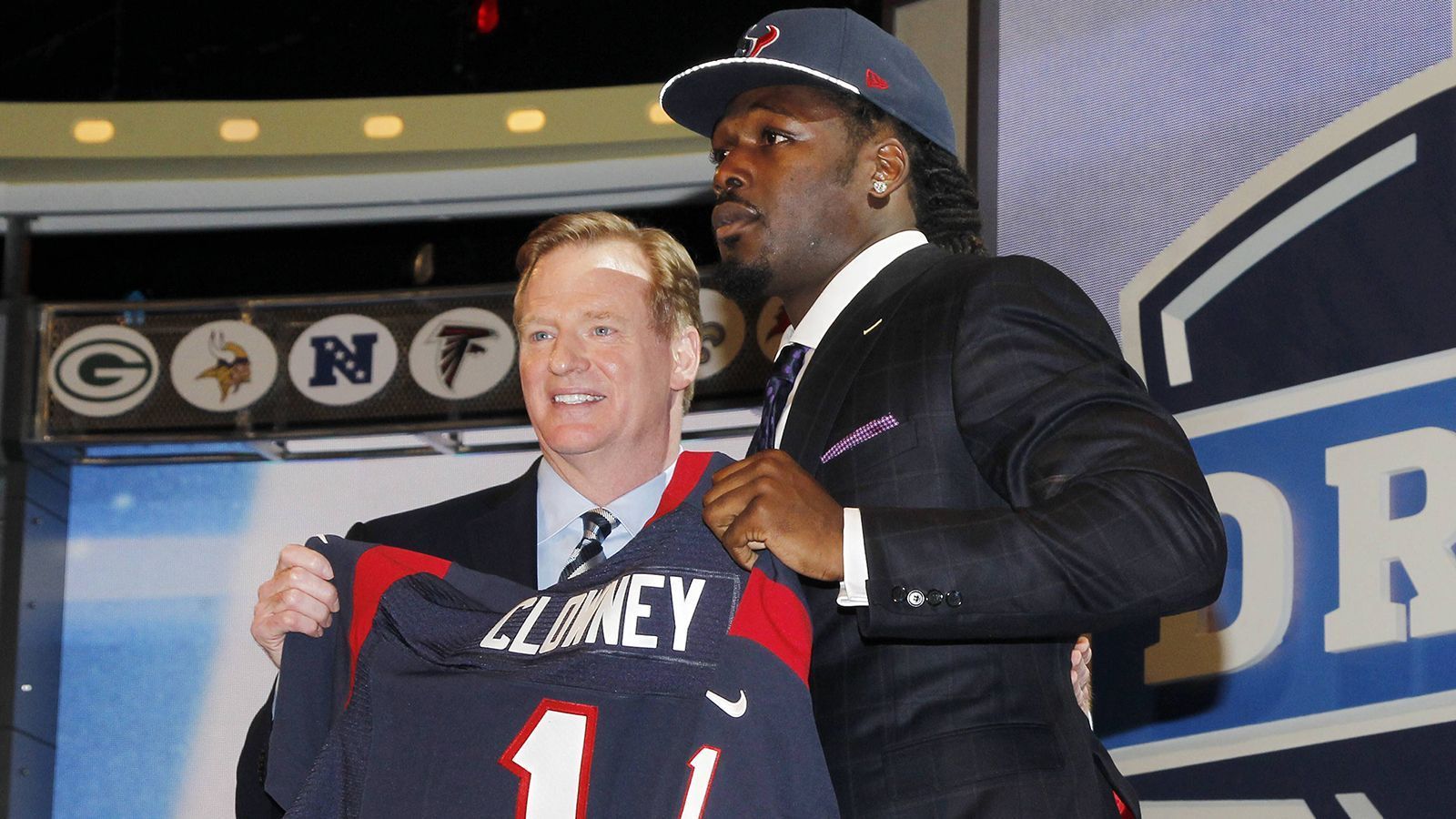 
                <strong>NFL Draft 2014: Jadeveon Clowney</strong><br>
                Jadeveon Clowney spielt auf der Position des Defensive Ends. Seine Ausbildung absolviert er an der University of South Carolina und geht als Nr.-1-Pick zu den Houston Texans.
              