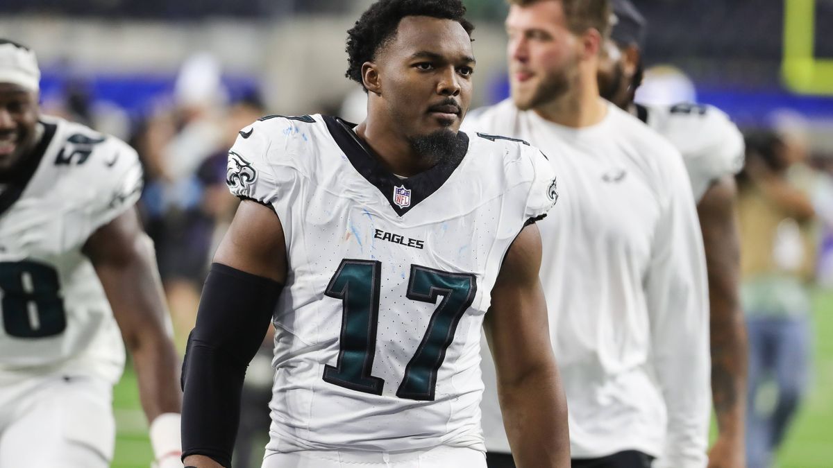 INGLEWOOD, CA - NOVEMBER 24: Philadelphia Eagles linebacker Nakobe Dean (17) after the Philadelphia Eagles game versus the Los Angeles Rams on November 24, 2024, at Sofi Stadium in Inglewood, CA. (...