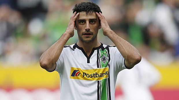 
                <strong>Borussia Mönchengladbach</strong><br>
                Borussia Mönchengladbach: Bei den "Fohlen" zählt Audi zu den Co-Sponsoren. So wird der Name des Konzerns unter anderem auf den Werbetafeln abgebildet.
              