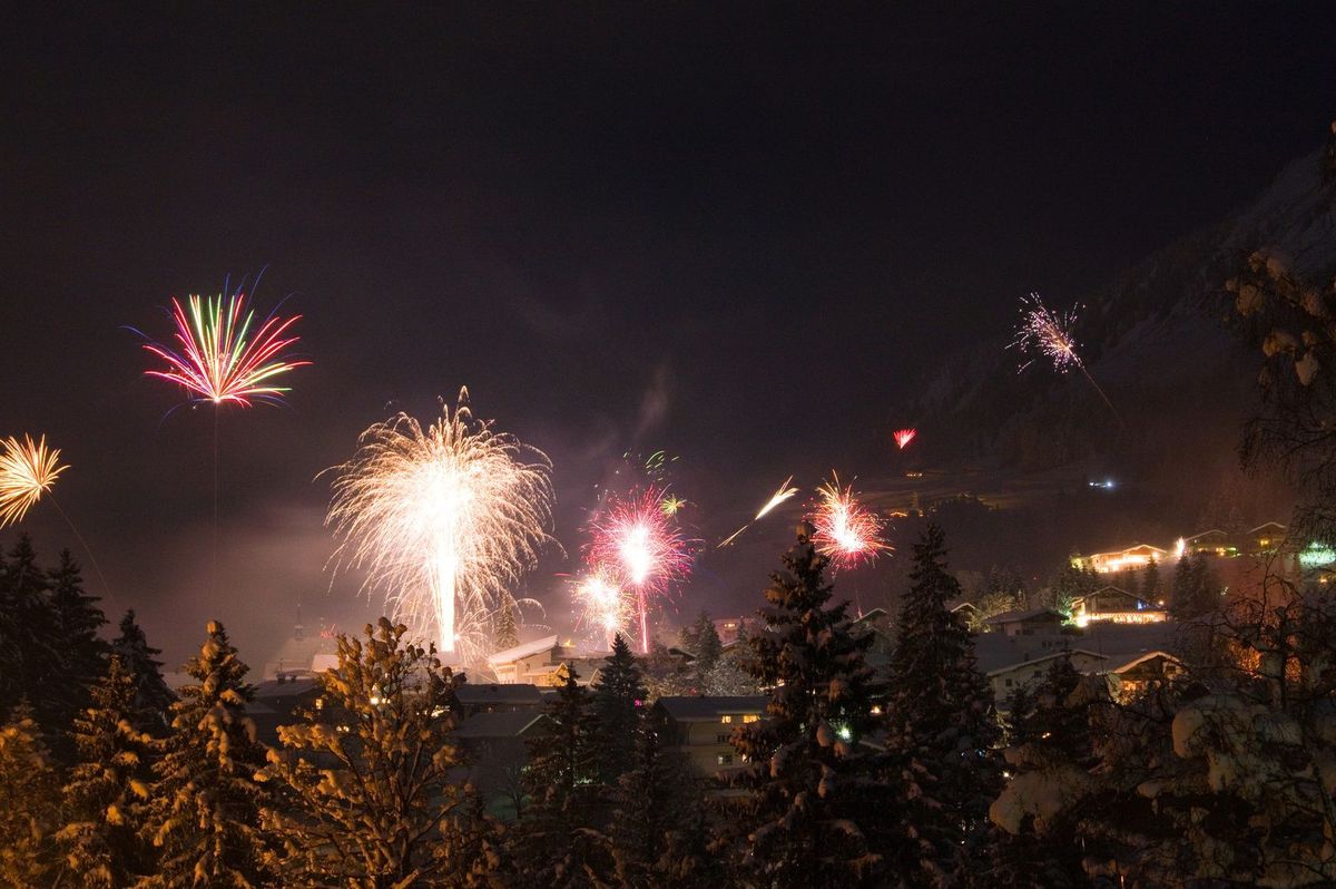 Silvesterurlaub_2015_12_03_Silvester in den Bergen_Schmuckbild_fotolia_Ron-Heidelberg