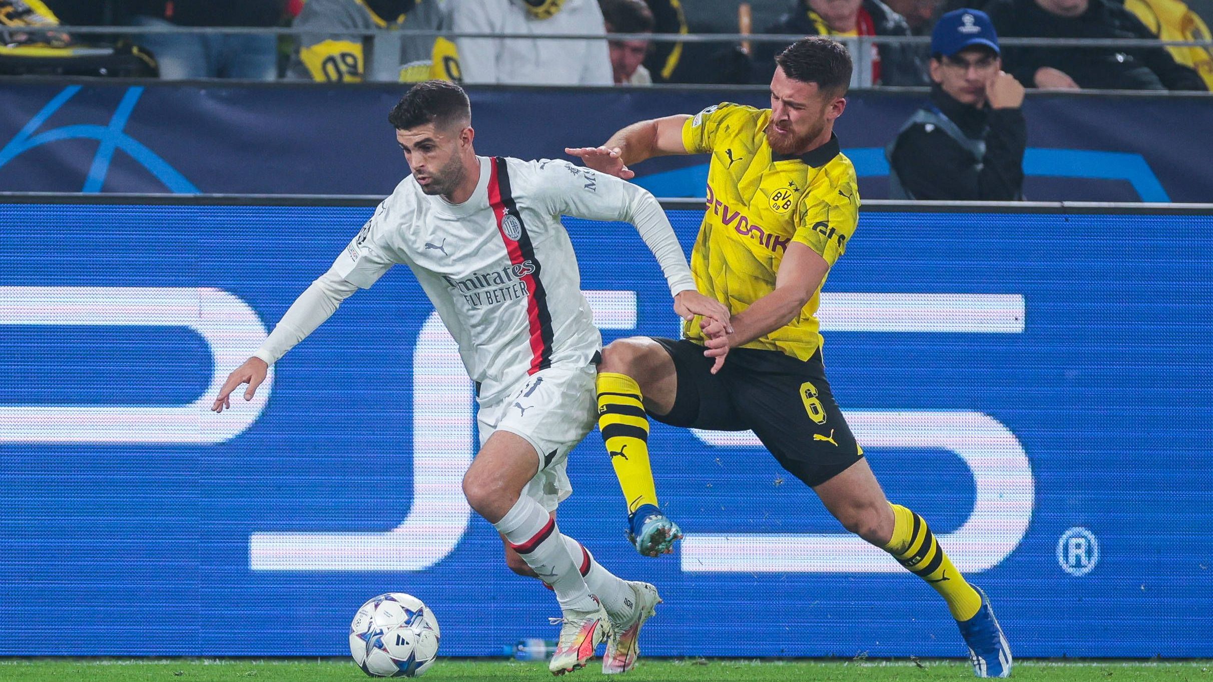 <strong>Christian Pulisic (AC Mailand)</strong><br>Fällt über weite Strecken kaum auf, vergibt dann in der 55. Minute aber eine Riesenchance. Anschließend etwas aktiver, aber ohne zwingend Gefahr zu entwickeln. Ein gebrauchter Abend für den Ex-Dortmunder. <strong><em>ran</em></strong><strong>-Note: 4.</strong>