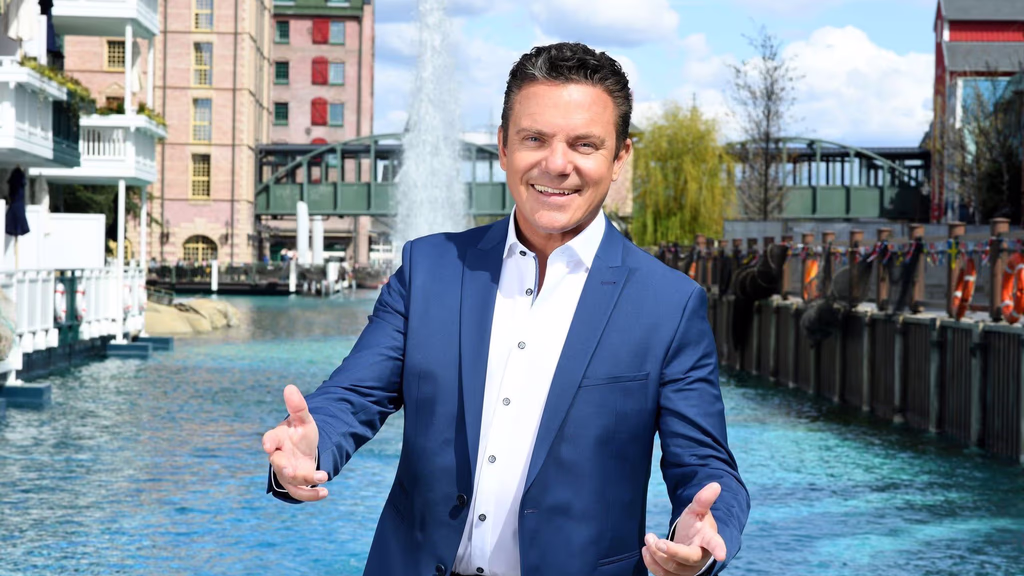 Stefan Mross eröffnet "Immer wieder sonntags" - mit lustigem Seitenhieb auf Andy Borg!