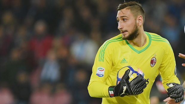 
                <strong>Gianluigi Donnarumma (AC Milan)</strong><br>
                Körpergröße: 1,96 MeterPosition: Torwart
              