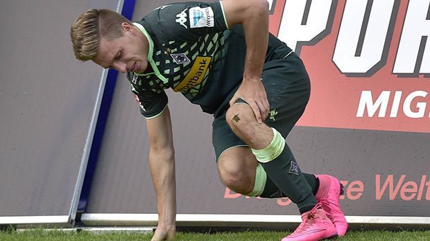 
                <strong>Patrick Herrmann</strong><br>
                Patrick Herrmann: Beim Gladbacher Offensivspieler wurde ein Kreuzbandriss diagnostiziert. Nach einer überragenden Saison muss Herrmann nun wohl lange pausieren. Kleiner Mutmacher: Viele Stars kehrten nach schwerer Verletzung noch stärker auf den Rasen zurück.
              