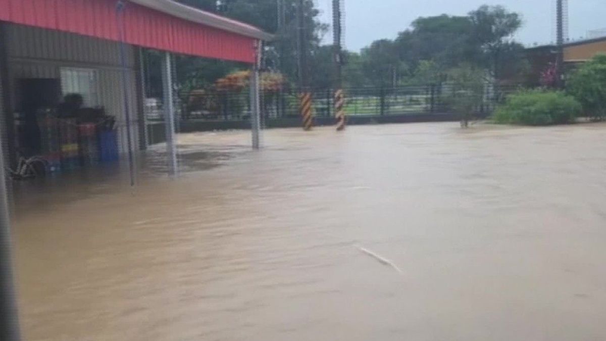 Dörfer versinken in Süd-Taiwan: Regenmassen sorgen für Katastrophe