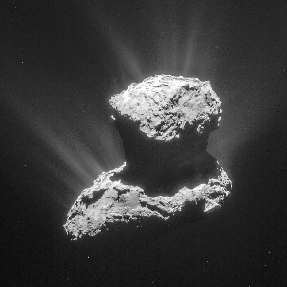 Komet Tschurjumow-Gerassimenko aus knapp 90 Kilometer Entfernung. Die ESA-Sonde Rosetta besuchte "Tschuri" von 2014 bis 2016.