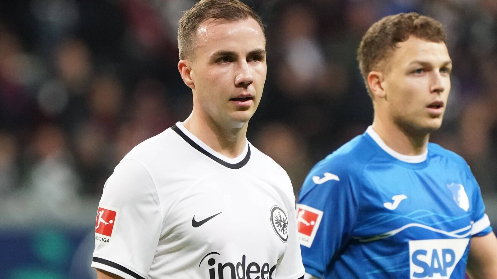 
                <strong>Mario Götze (Eintracht Frankfurt)</strong><br>
                Eintracht Frankfurt ist derzeit das vielleicht stärkste Team Deutschlands nach dem FC Bayern. Daran hat Mario Götze großen Anteil. Bei dem atemberaubenden Offensivfußball, den die Eintracht am Mittwochabend beim 4:2-Sieg gegen Hoffenheim phasenweise spielte, hatte der 30-Jährige ständig seine Füße im Spiel. Götzes Übersicht, seine Technik, seine Pässe und nicht zuletzt seine Erfahrung würden dem DFB-Team gut tun. Auch wenn Götze in Katar von der Bank kommen würde. WM-Zug: Der Final-Held von 2014 hätte ein Comeback-Ticket verdient, Chancen stehen sehr gut 
              