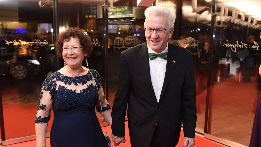 Gerlinde Kretschmann (l.), Ehefrau des baden-württembergischen Ministerpräsidenten Winfried Kretschmann (r.), äußerte ihren Unmut über die Grünen in Berlin.