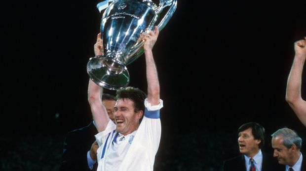 
                <strong>Didier Deschamps</strong><br>
                Anzahl der Champions-League-Titel: 2Vereine: Olympique Marseille (1993), Juventus Turin (1996)
              