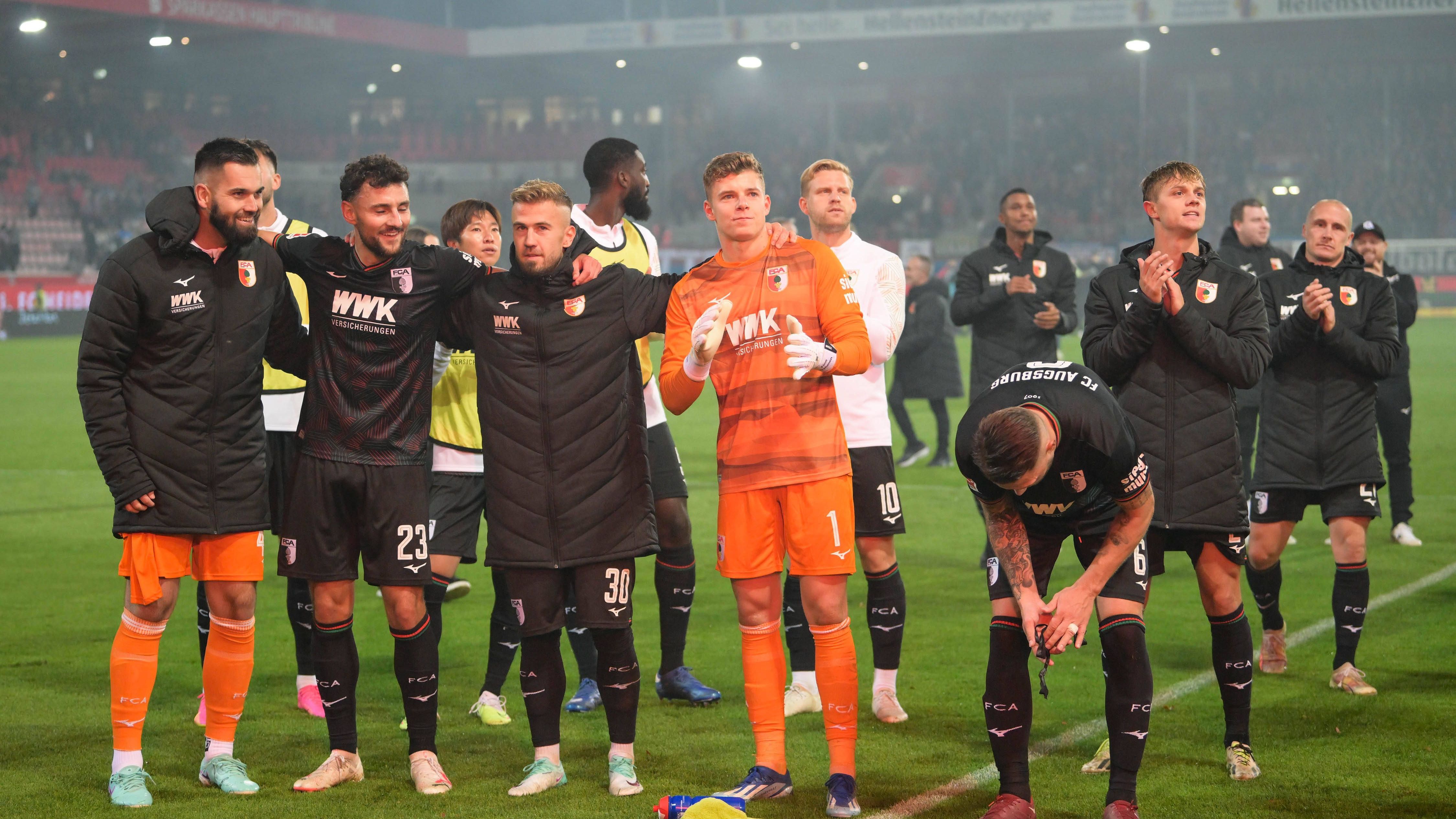 <strong>Platz 15: FC Augsburg</strong><br>Personalausgaben: 46,622 Millionen Euro (Saison 2022/23)