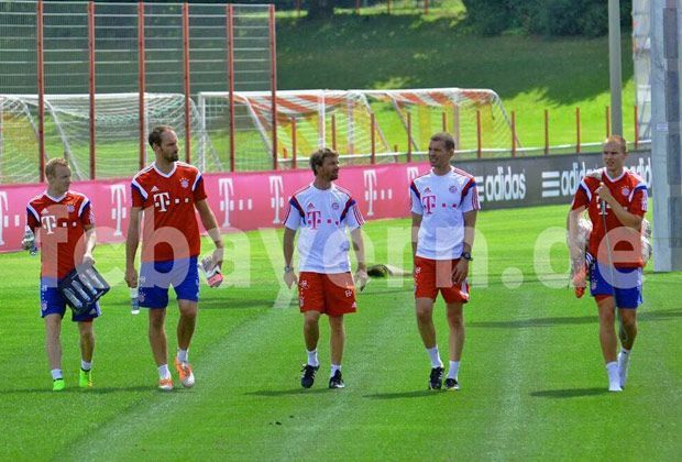 
                <strong>Erster Auftritt von Sebastian Rode</strong><br>
                Neben dem Neuzugang Sebastian Rode geben Tom Starke und der wieder genesene Holger Badstuber ordentlich Gas.
              