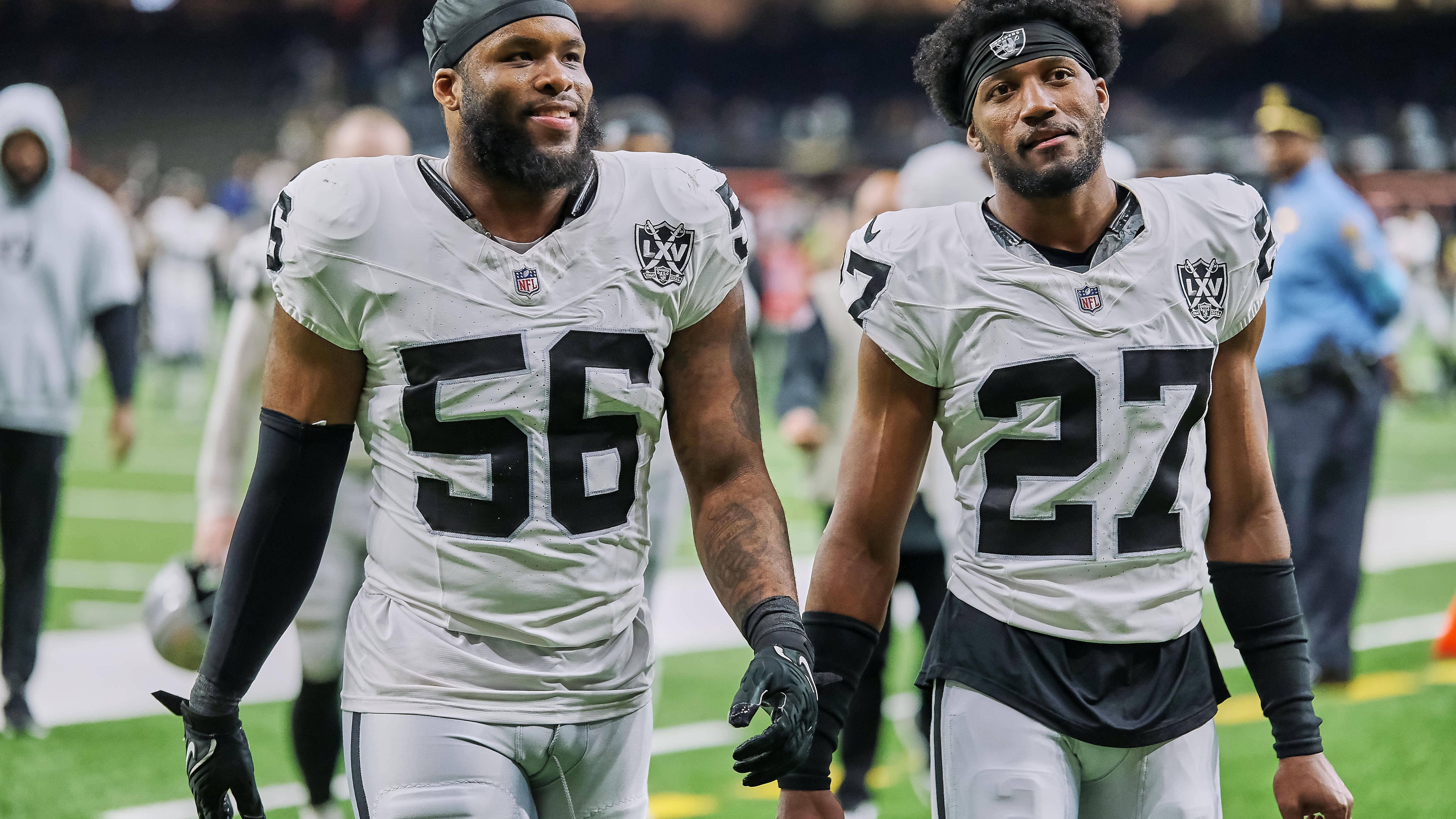 <strong>Platz 13: Las Vegas Raiders<br>Penalty Yard Differential: 45</strong><br>Selbst erhaltene Penalties: 807 Yards<br>Penalties der Gegner: 852 Yards