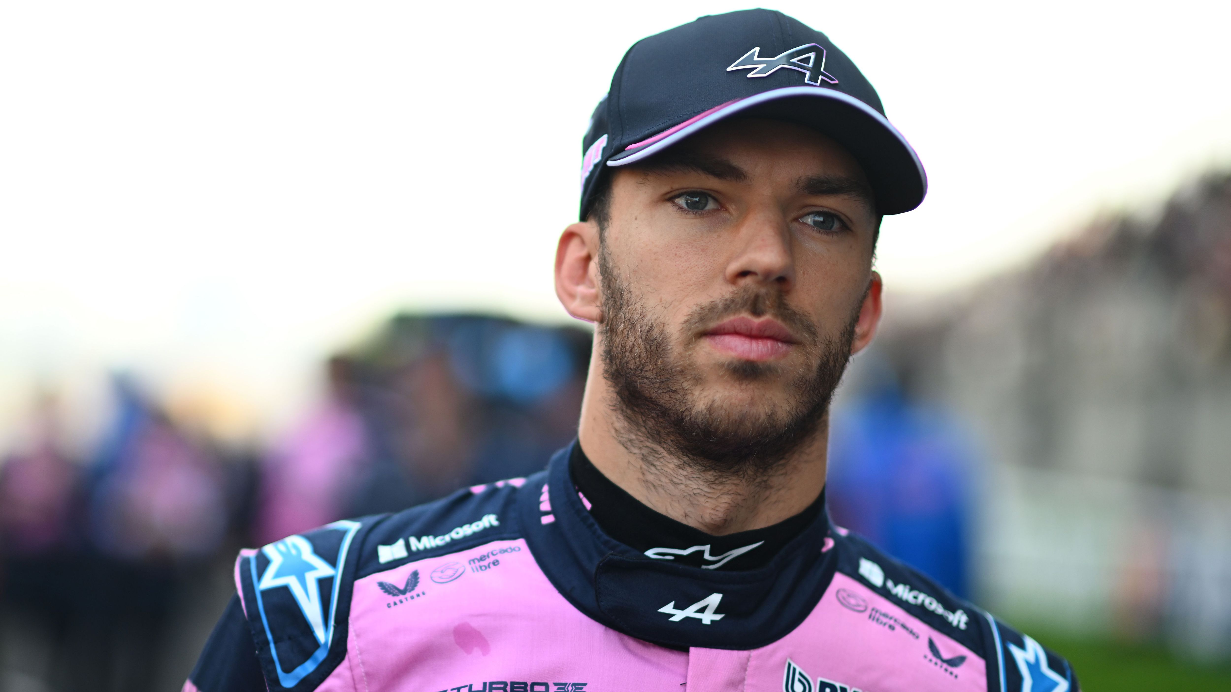 <strong>Platz 16: Pierre Gasly (Alpine) - Vorher: Platz 17 (+1)</strong><br>Das zweite Wochenende in Folge für den Franzosen, welches er getrost zu den Akten legen kann. Der Start aus der Boxengasse half nicht, das Festsitzen im DRS-Zug auch nicht. Zumal dem Alpine einfach die Power fehlt. Zum Abschluss wurde er noch von Stroll gestrollt.