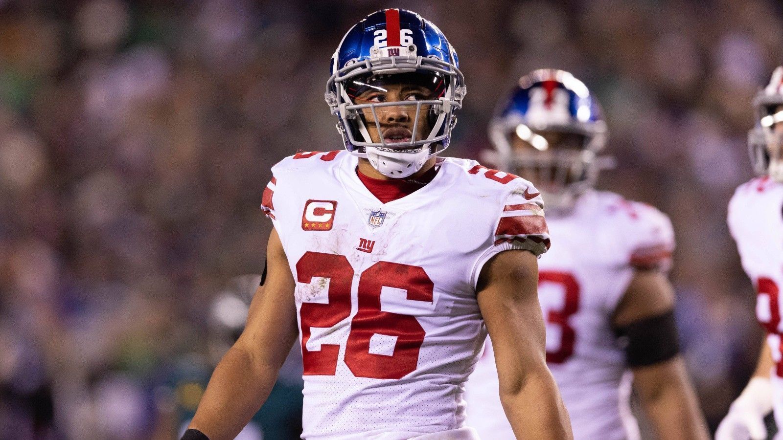
                <strong>Saquon Barkley (New York Giants)</strong><br>
                Im Podcast "Money Matters" sagte Saquon Barkley, dass ein Holdout für ihn durchaus in Frage käme. "Ich hätte nicht gedacht, dass ich über so etwas mal nachdenken müsste", so der Running Back, der bei den New York Giants nur unter dem Franchise Tag spielen würde: "Aber wenn es so weit kommen muss..." Der 26-Jährige fand klare Worte in Richtung seines Arbeitgebers: "Ich soll euch meinen Wert zeigen? Wie wäre es, wenn ich einfach nicht komme? Dann seht ihr, wie wertvoll ich bin."
              