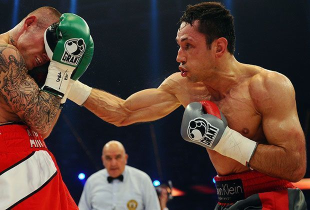 
                <strong>Laufdistanz in einer Runde</strong><br>
                Laut "Bild am Sonntag" läuft Felix Sturm ganze 70 Meter pro Runde. Vor dem Fight gegen Robert Stieglitz (live in SAT.1 und auf ran.de) gibt es weitere Zahlenspiele rund um den Ex-Weltmeister.
              