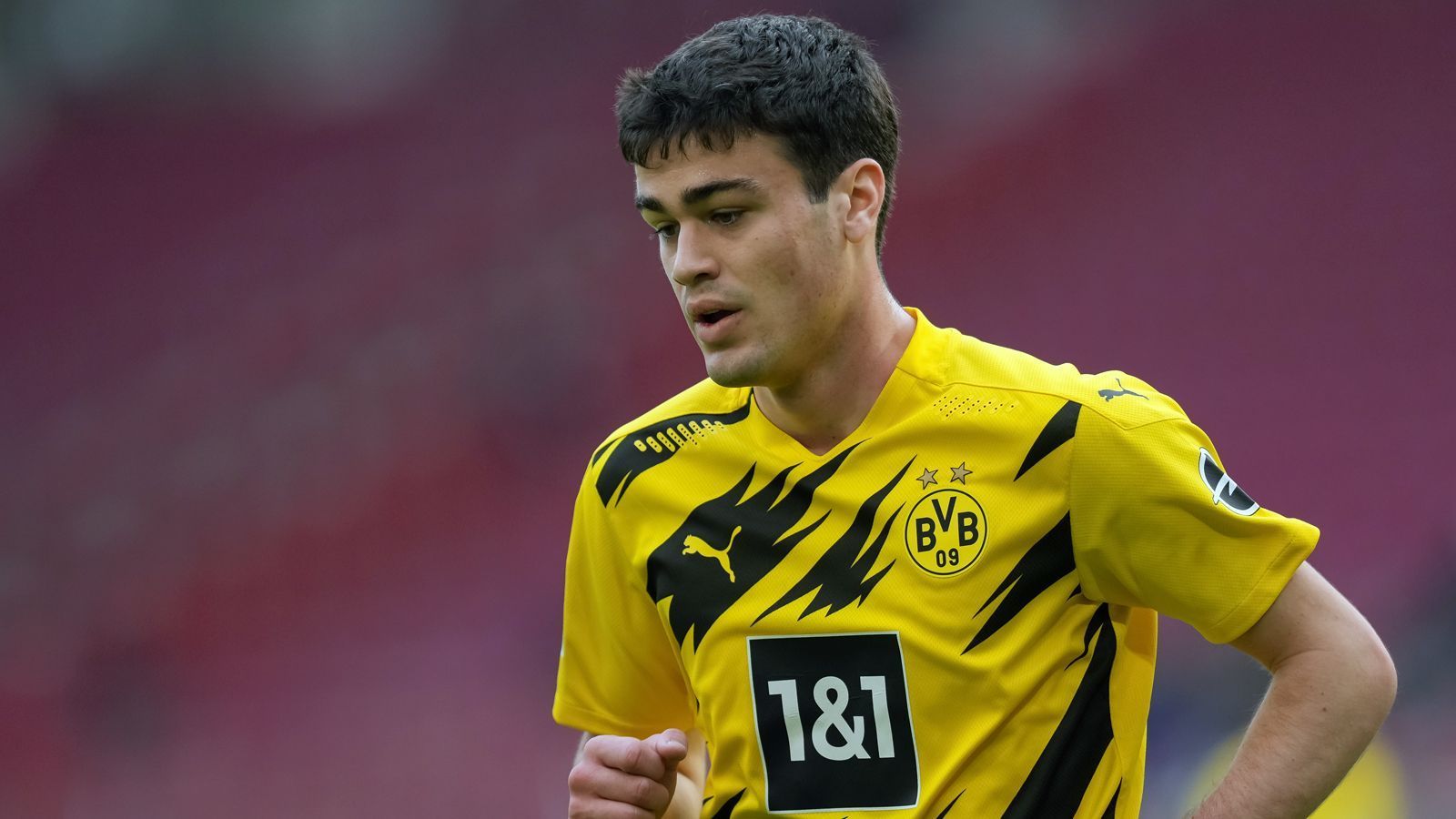 
                <strong>Borussia Dortmund (Deutschland)</strong><br>
                Längste Vertragslaufzeit: Giovanni Reyna (bis 2025)
              