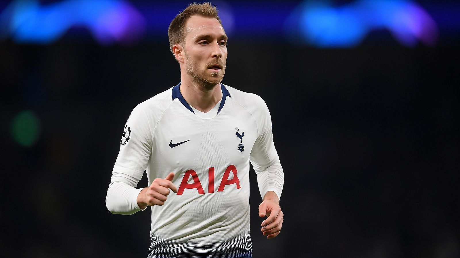 
                <strong>Mittelfeld - Christian Eriksen (Tottenham Hotspur)</strong><br>
                Ablöse: 13 Millionen EuroVerpflichtet von: Ajax Amsterdam
              