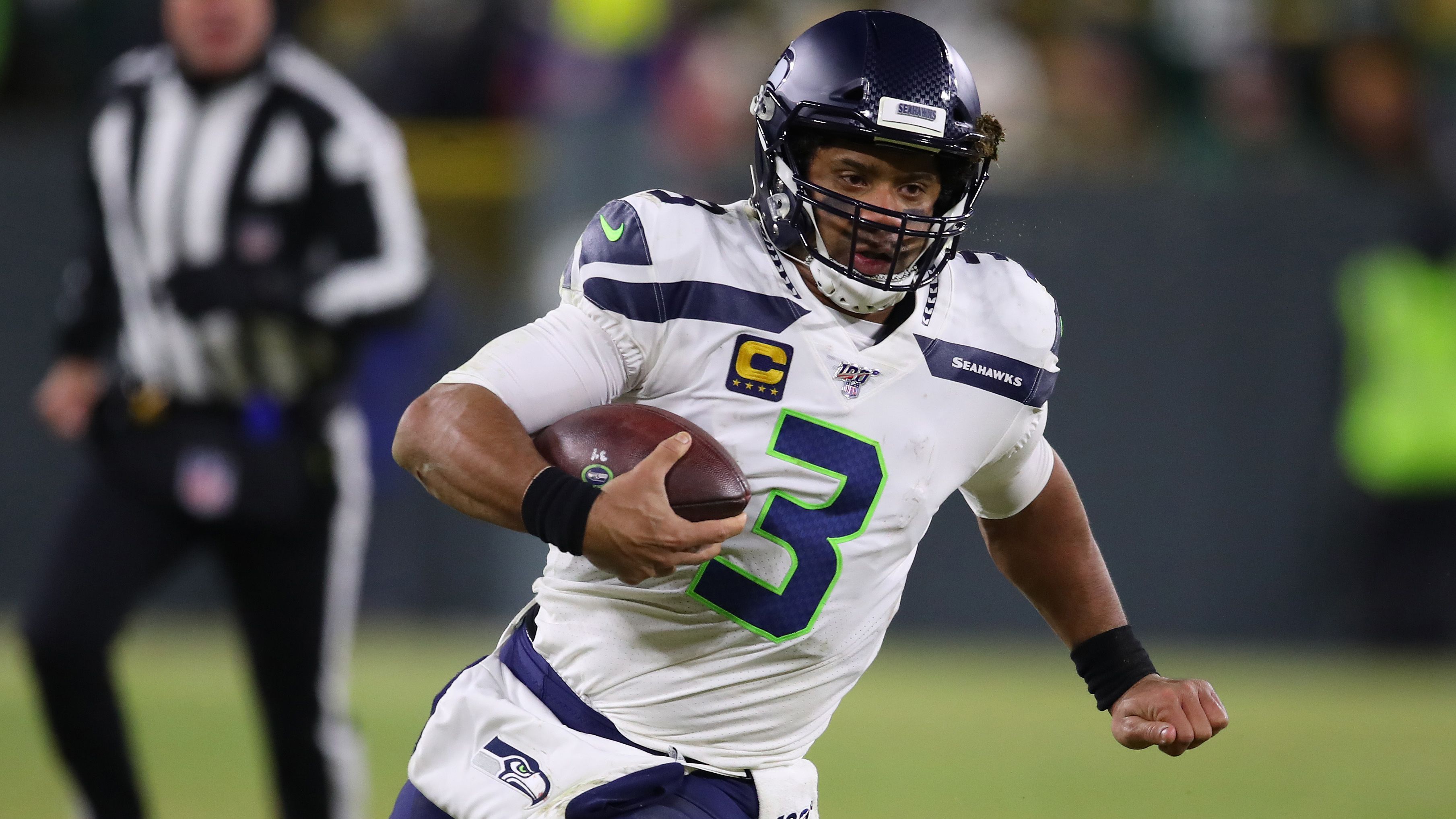 
                <strong>Platz 1: Russell Wilson (Quarterback, Seattle Seahawks)</strong><br>
                Total Cash: 53.000.000 Dollar -Vertrag bis nach der Saison 2023
              