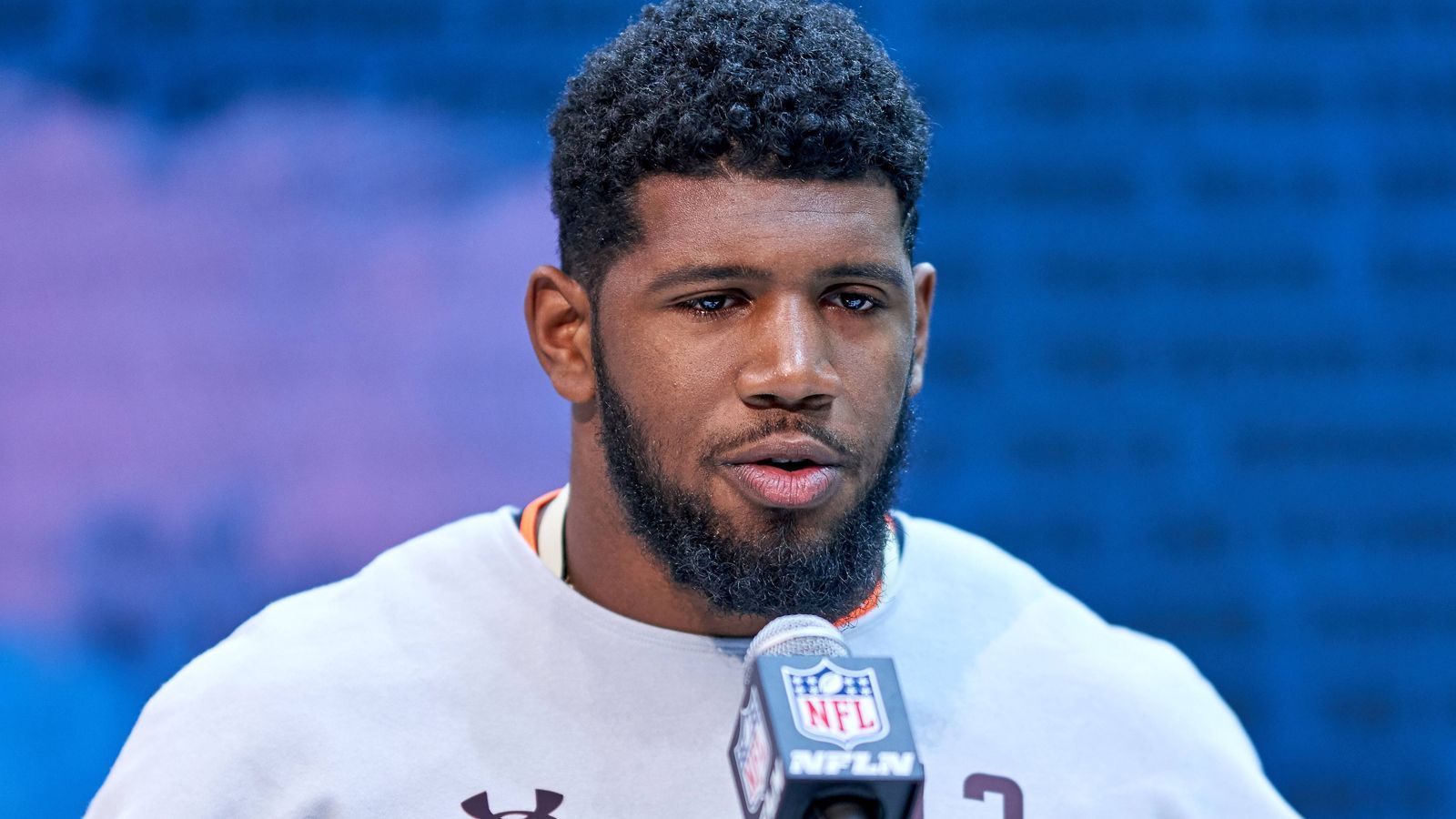 
                <strong>Ed Oliver (Houston)</strong><br>
                Position: Defensive TackleQuote: 200/1 (Für 1 Dollar gibt es 200 Dollar Gewinn)
              