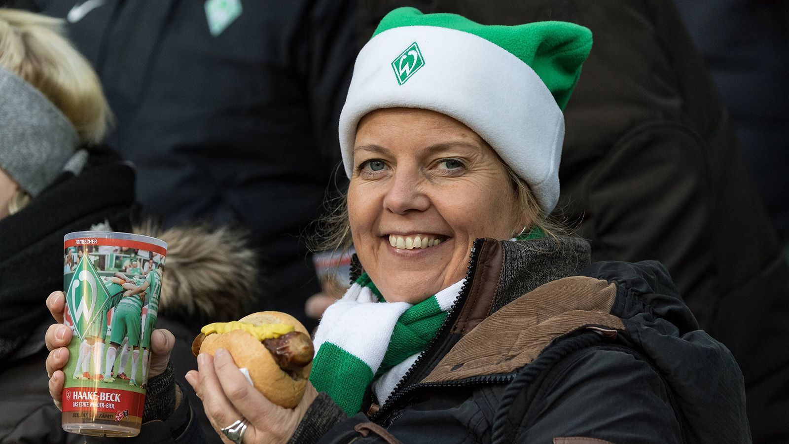 
                <strong>SV Werder Bremen</strong><br>
                &#x2022; wollte nicht an der Nachhaltigkeitsstudie teilnehmen (2021 auf dem 14. Platz)<br>
              