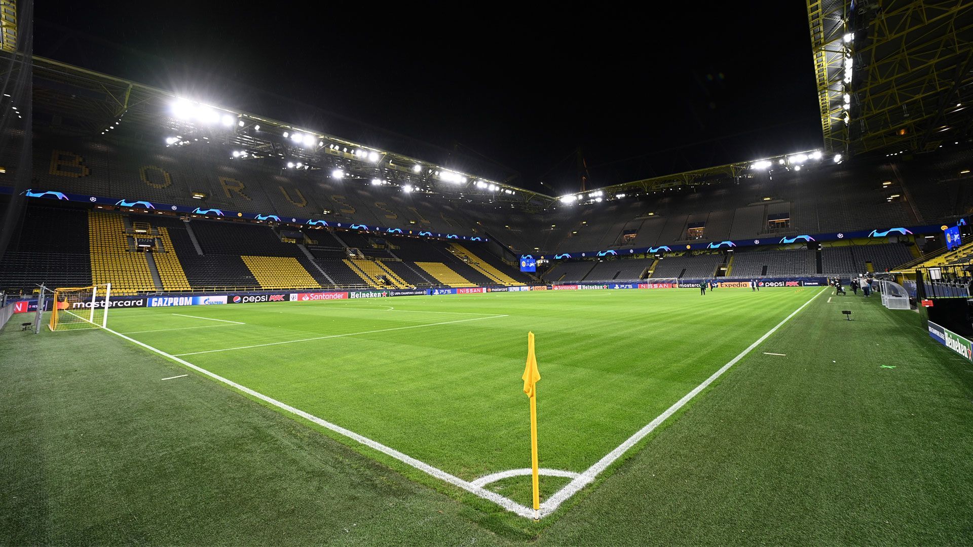 
                <strong>Platz 1: Signal Iduna Park</strong><br>
                Gesamtbewertung: 4,57 - Stadt: Dortmund - Verein: Borussia Dortmund
              