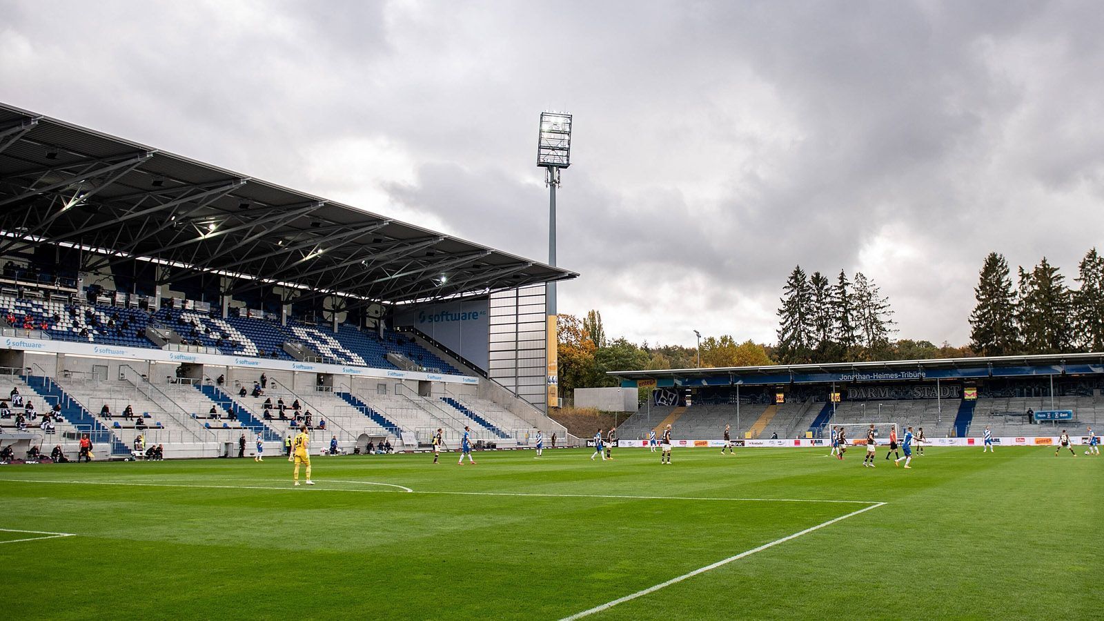 
                <strong>Merck-Stadion am Böllenfalltor (Darmstadt 98)</strong><br>
                der beste Name laut ChatGPT: "Heinerfest-Stadion"
              