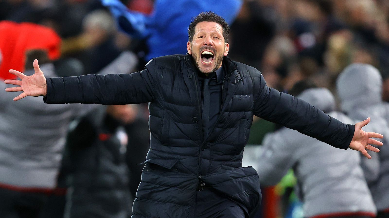 
                <strong>Platz 1: Diego Simeone</strong><br>
                Verdienst: 40 Millionen EuroVerein: Atletico MadridVertrag bis: Juni 2022
              