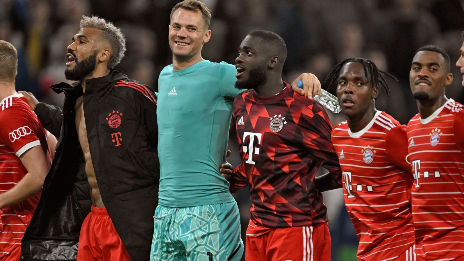 
                <strong>Gruppe C</strong><br>
                ZUR TABELLEDer FC Bayern steht als Gruppensieger festInter Mailand steht als Gruppenzweiter festDer FC Barcelona steht als Europa-League-Teilnehmer festViktoria Pilsen steht als Gruppenletzter fest
              