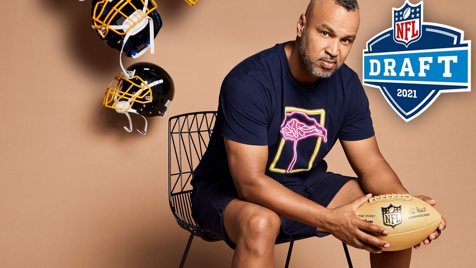 
                <strong>Der NFL Mock Draft 2021 von Patrick Esume</strong><br>
                Der NFL Draft 2021 (in der Nacht von Donnerstag auf Freitag ab 1:45 Uhr live auf ProSieben MAXX und ran.de) steht bevor. ran-Experte Patrick Esume tippt die 1. Runde durch.
              