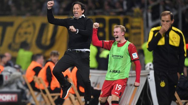 
                <strong>Roger Schmidt vs. Thomas Tuchel</strong><br>
                Zwischen Bayer Leverkusens Trainer Roger Schmidt und Borussia Dortmunds Thomas Tuchel ging es nach dem 2:0-Sieg von Bayer vor zwei Jahren verbal richtig hoch her. Tuchel warf Leverkusen eine zu harte Gangart vor, Schmidt konterte: "Kann sein, dass Dortmund gut darin ist, Fouls zu ziehen. Das machen sie sehr clever. Ballbesitz heißt nicht Dominanz."
              