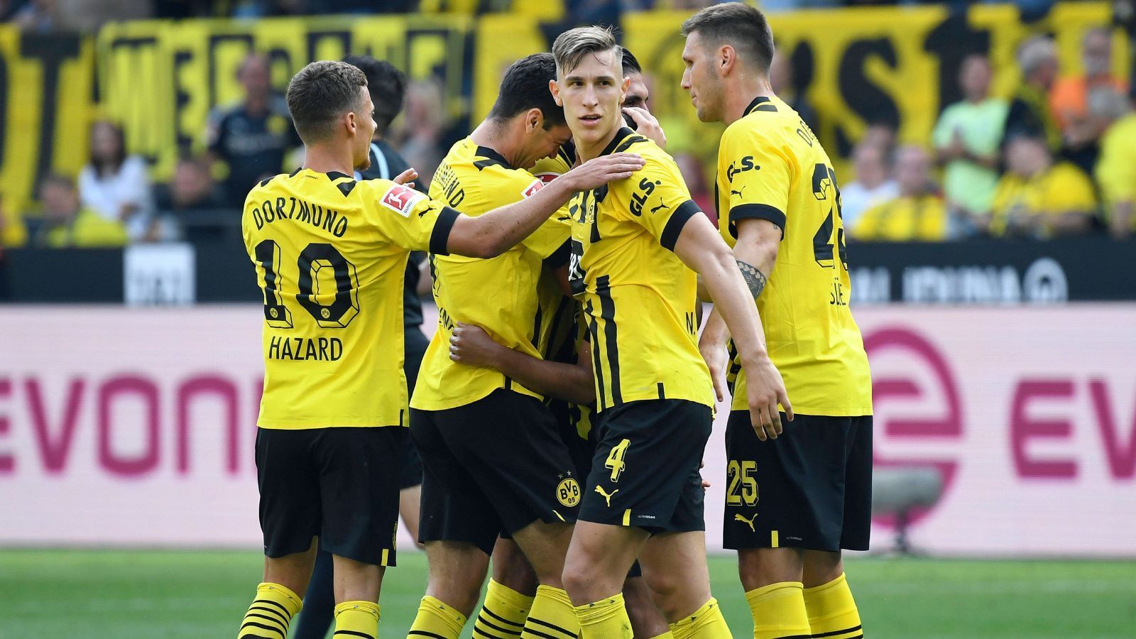 
                <strong>Topf 3: Borussia Dortmund (Deutschland)</strong><br>
                &#x2022; Klub-Koeffizient: 78.000<br>&#x2022; Qualifiziert durch: Platz 2 in der Bundesliga<br>
              