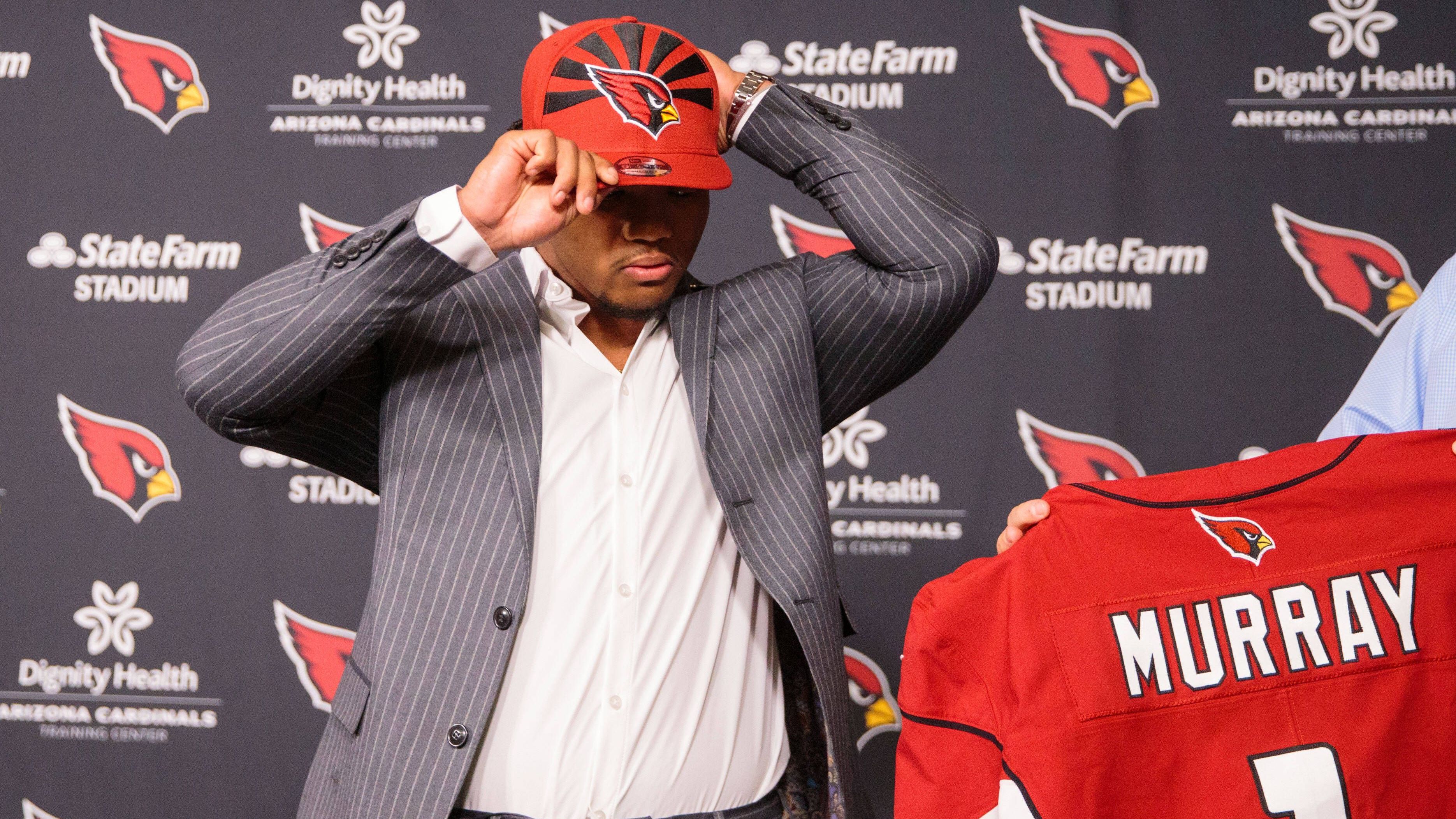 <strong>Draft 2019: 3 Quarterbacks<br></strong>1. Pick: Kyler Murray (Foto, Arizona Cardinals)<br>6. Pick: Daniel Jones (New York Giants)<br>15. Pick: Dwayne Haskins (Washington Redskins, heute Commanders)